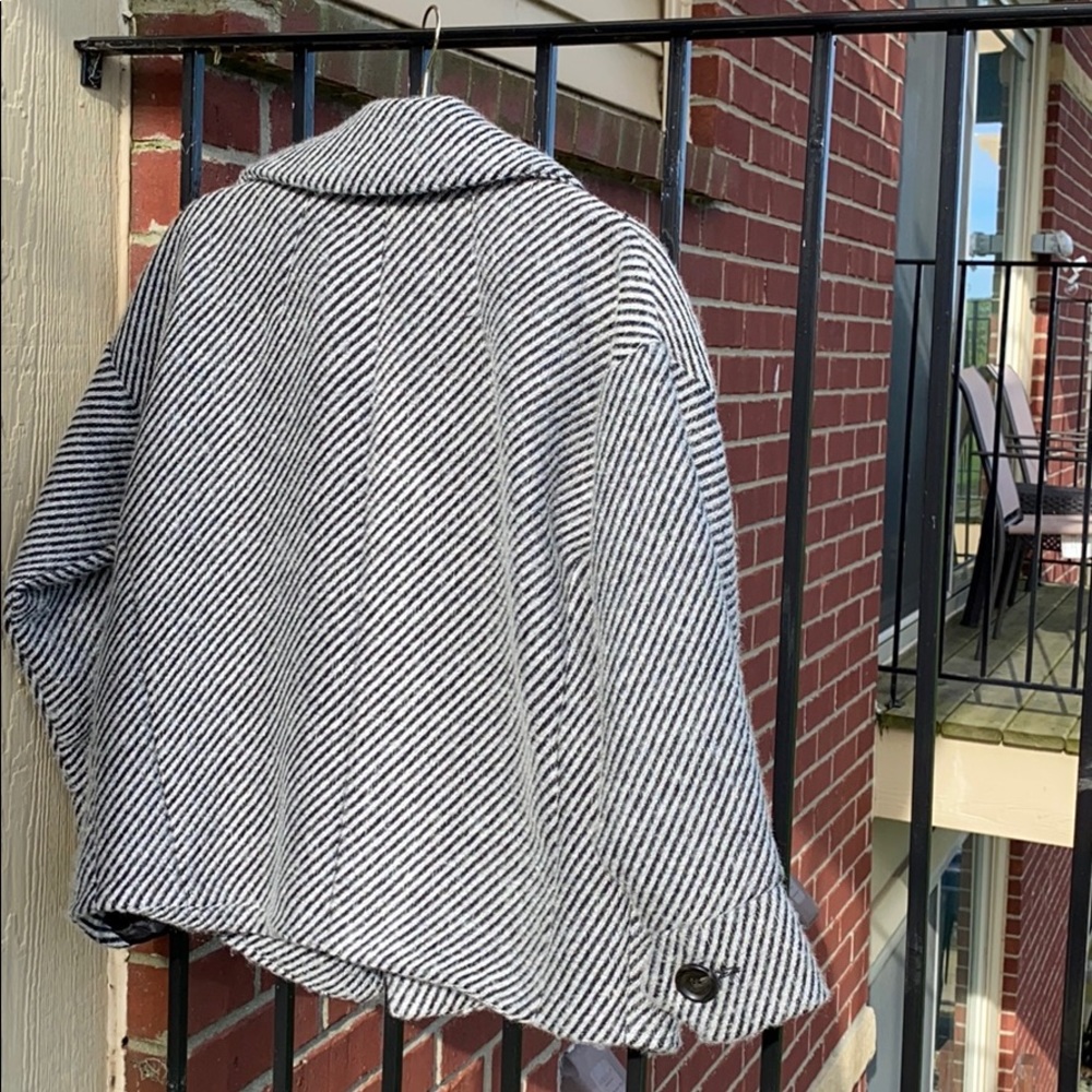 Gray Jacket - Picture 3 of 13
